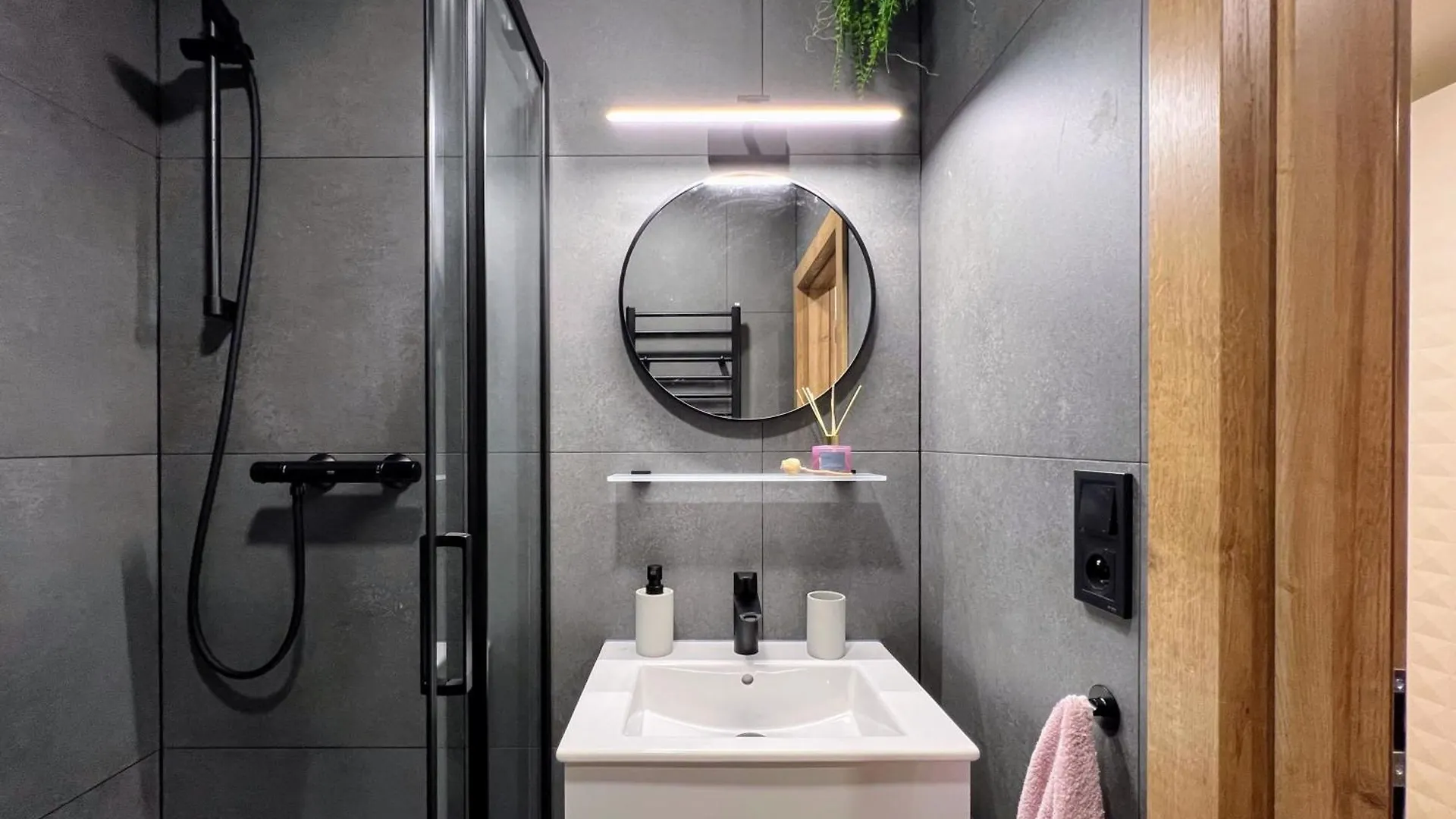 Jana'S Wow Apt, 3 Room, Free Parking, 15'Airpt, 25'City Prague 0*,
