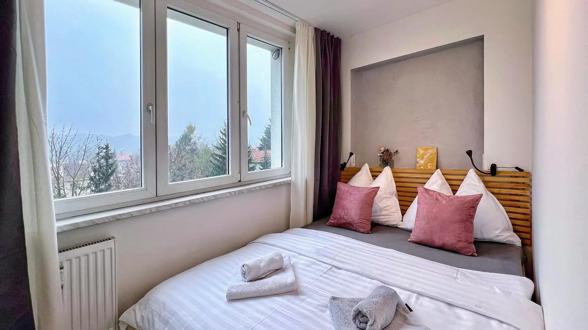 Apartment Jana'S Wow Apt, 3 Room, Free Parking, 15'Airpt, 25'City Prague