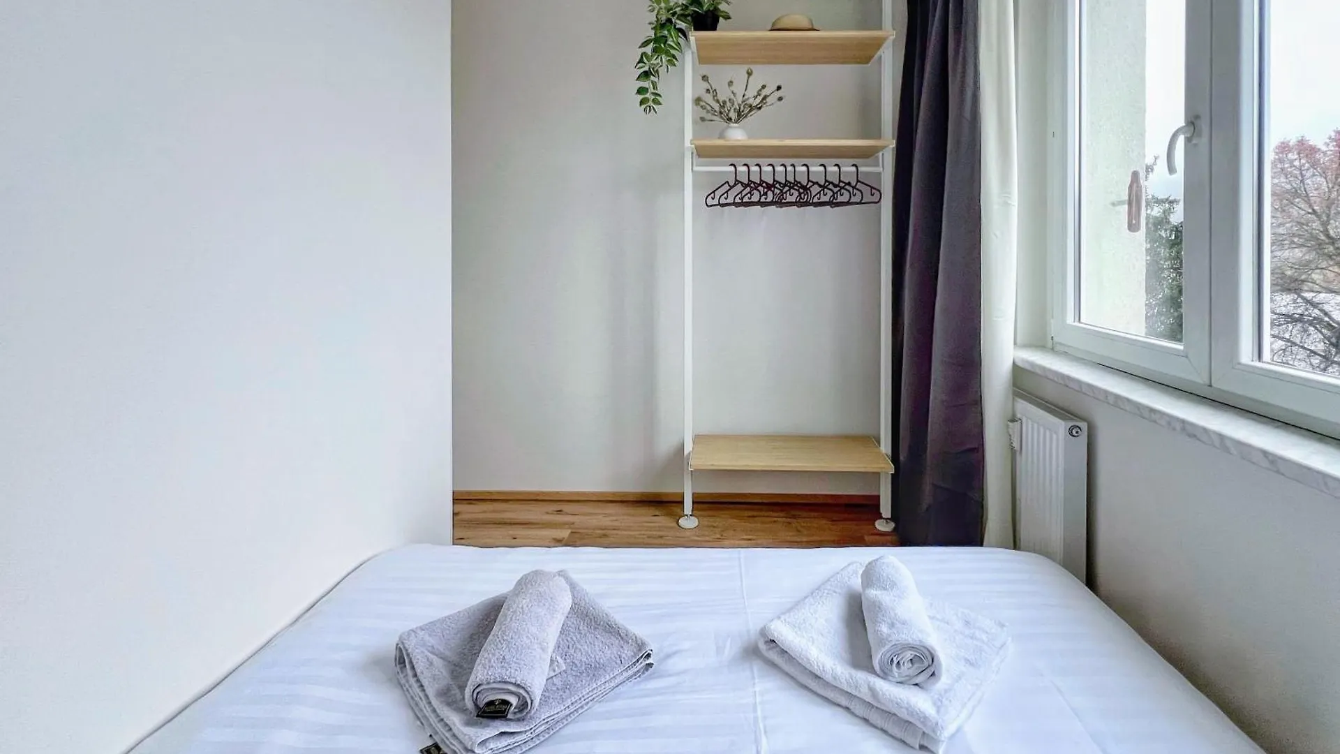 Apartment Jana'S Wow Apt, 3 Room, Free Parking, 15'Airpt, 25'City Prague
